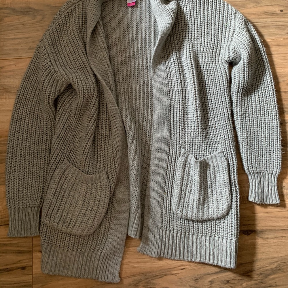 Knitted cardigan